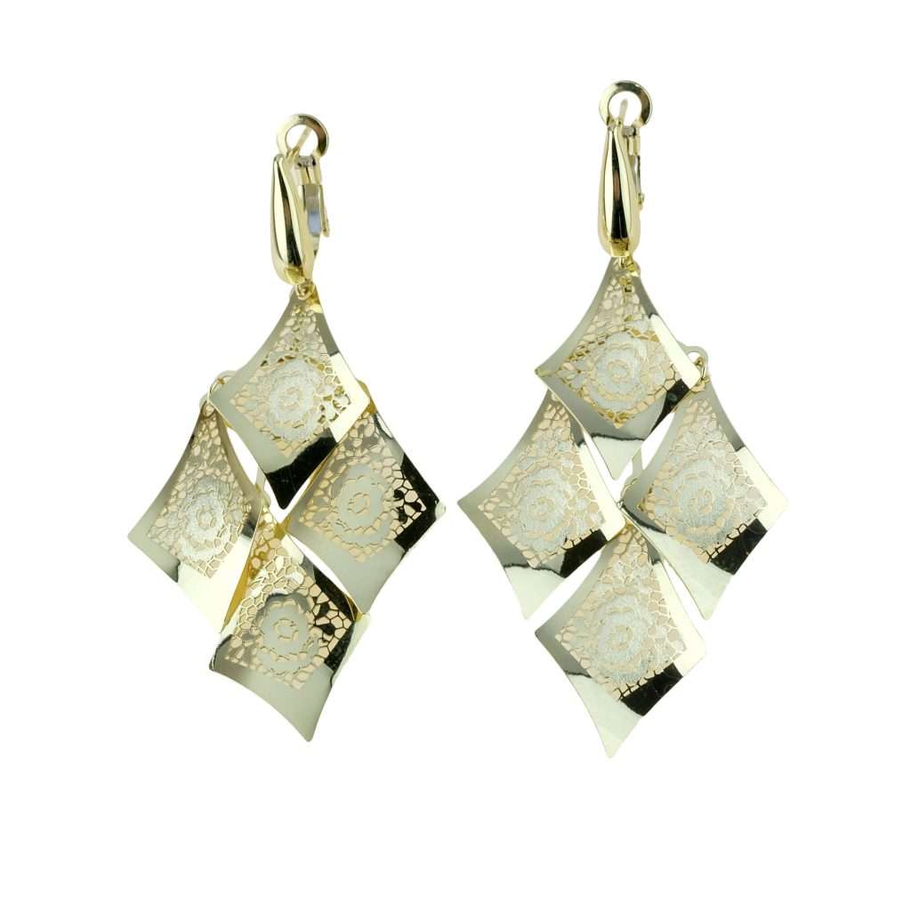 Dangle earrings with perforated diamonds with pin and clips, length 60mm.