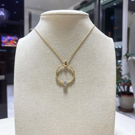 Girocollo ciondolo cerchio zigrinato oro giallo diamanti 43cm