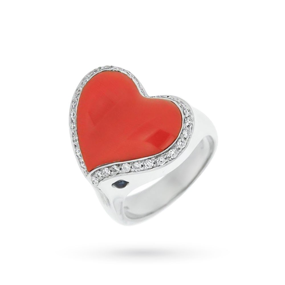 Anello cuore corallo rosso, contorno diamanti e zaffiro blu