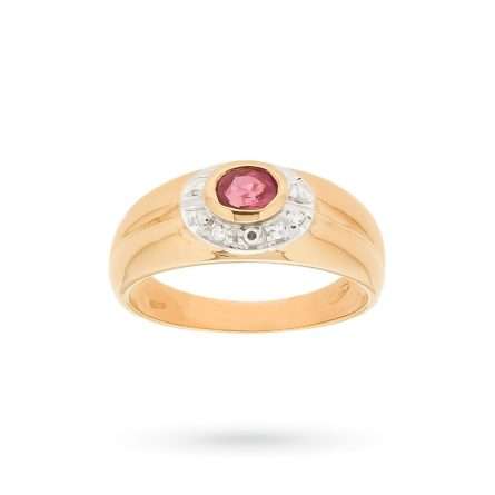 18kt yellow gold ring with oval ruby and diamond outline