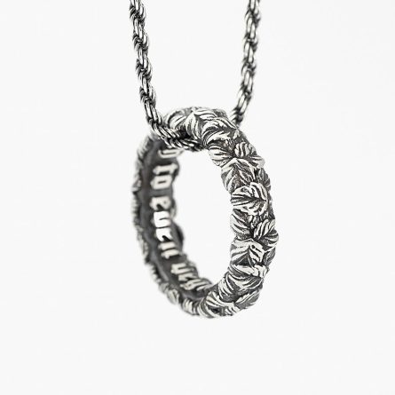 Necklace with circle leaves pendant in burnished 925 silver