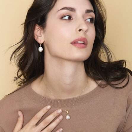 Orecchini con perla barocca in oro 18kt Ø 12 mm