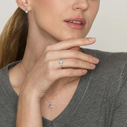 Anello in oro bianco 18kt con acquamarina 0,80ct e diamanti 0,05ct — LeLune