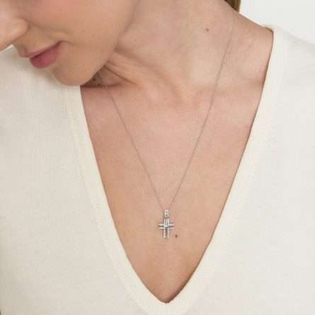 Collana con croce in oro 18kt con diamanti 0,16ct — LeLune