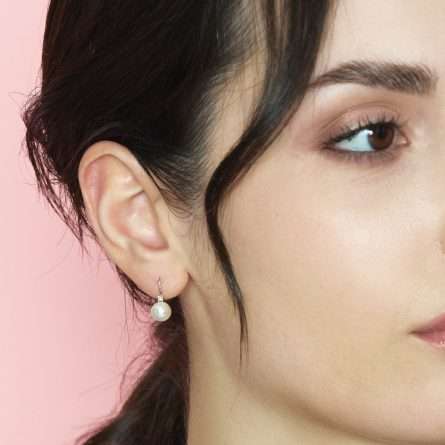 Orecchini con perle coltivate in oro bianco 18kt con diamanti 0,02ct Ø 6,5-7 e 7-7,5 mm — LeLune