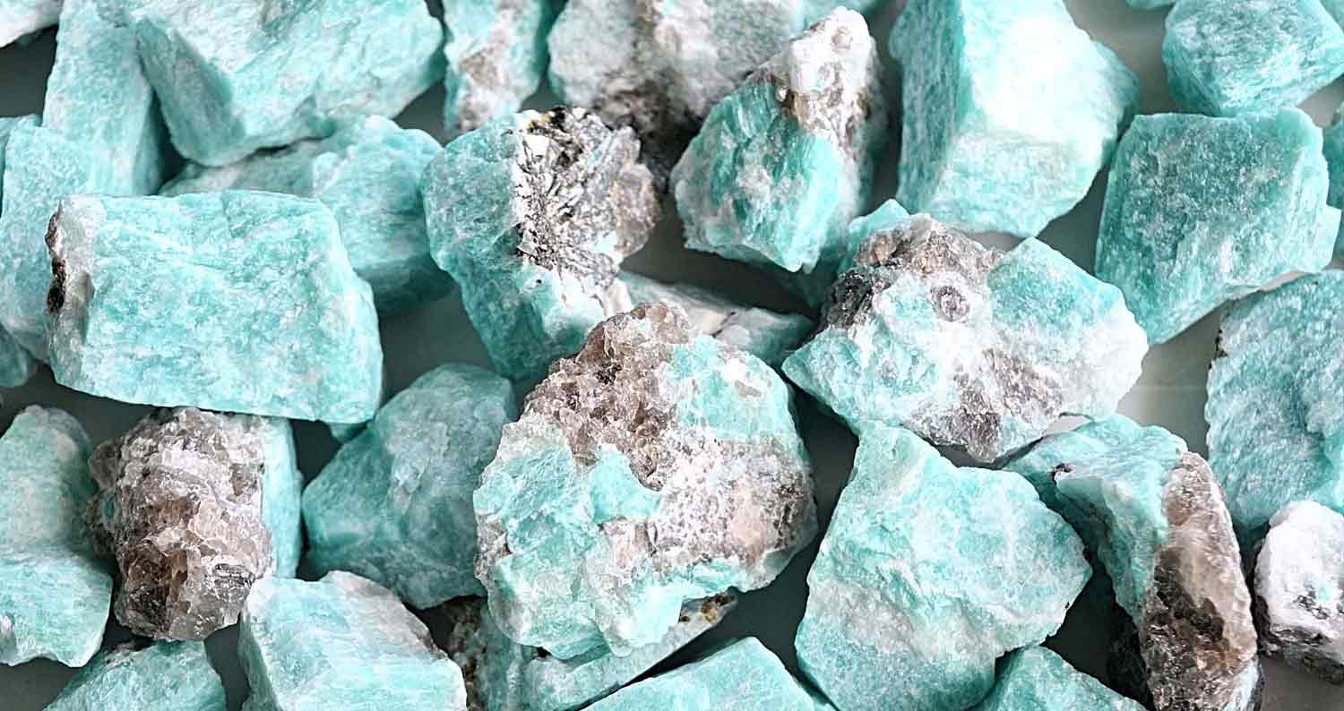 Gemme grezze di amazzonite verde-azzurra
